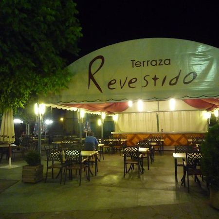Hotel Restaurante Revestido Escalona Eksteriør bilde